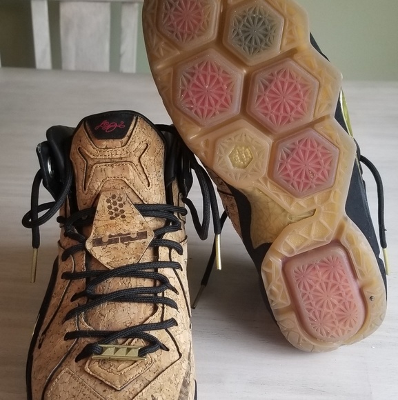Lebron 12 cork mens sneakers - Picture 3 of 4